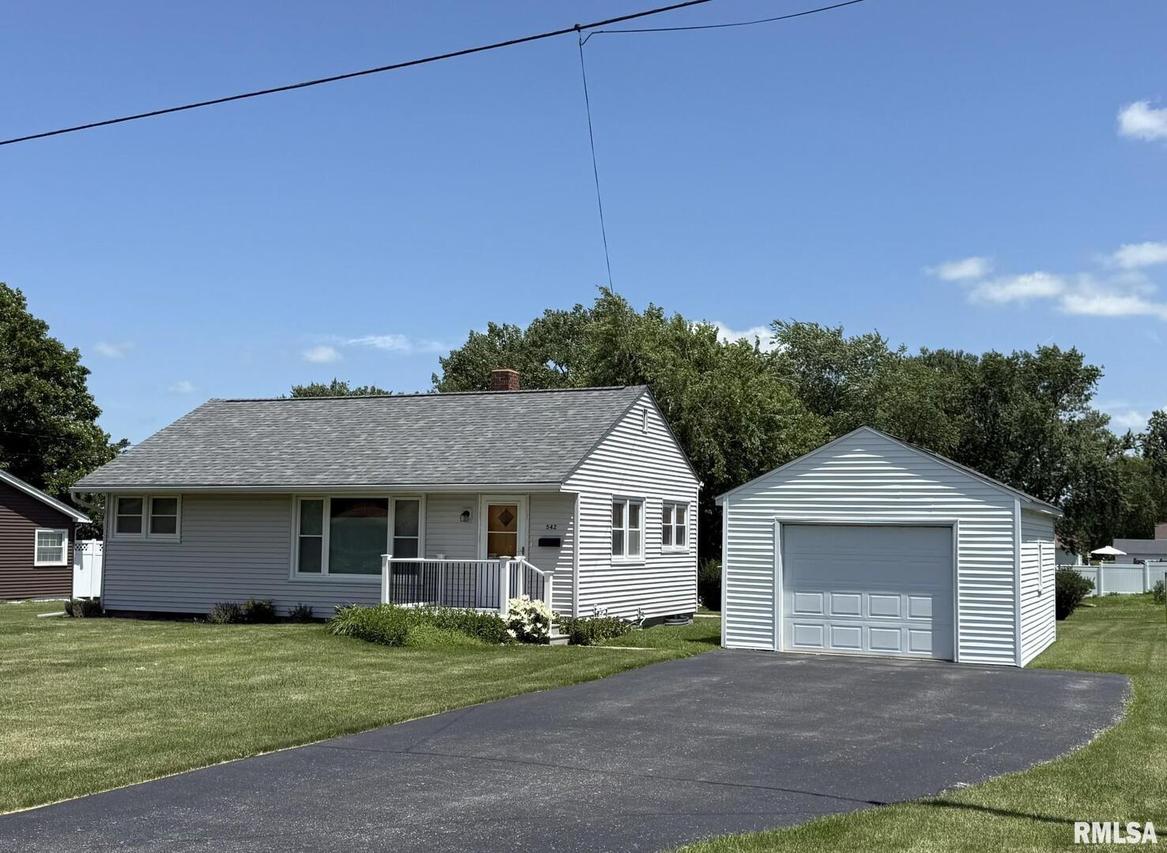 542 Edwards St., Kewanee, IL 61443