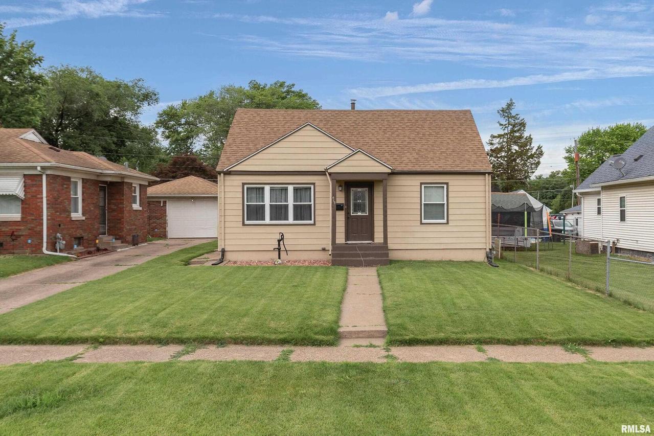 419 50th St., Moline, IL