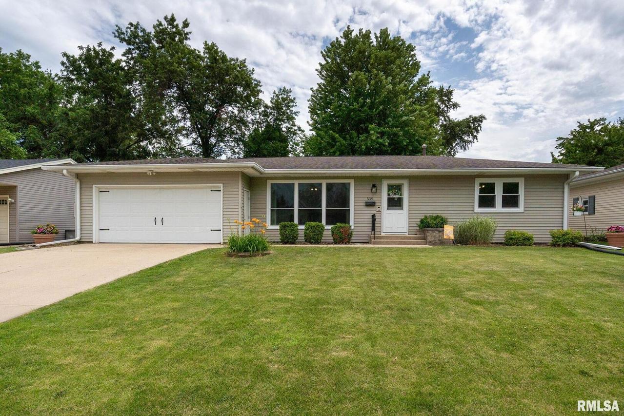 538 39th Ave., East Moline, IL 61244