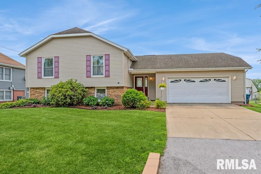 4364 4th Ave., East Moline, IL 61244