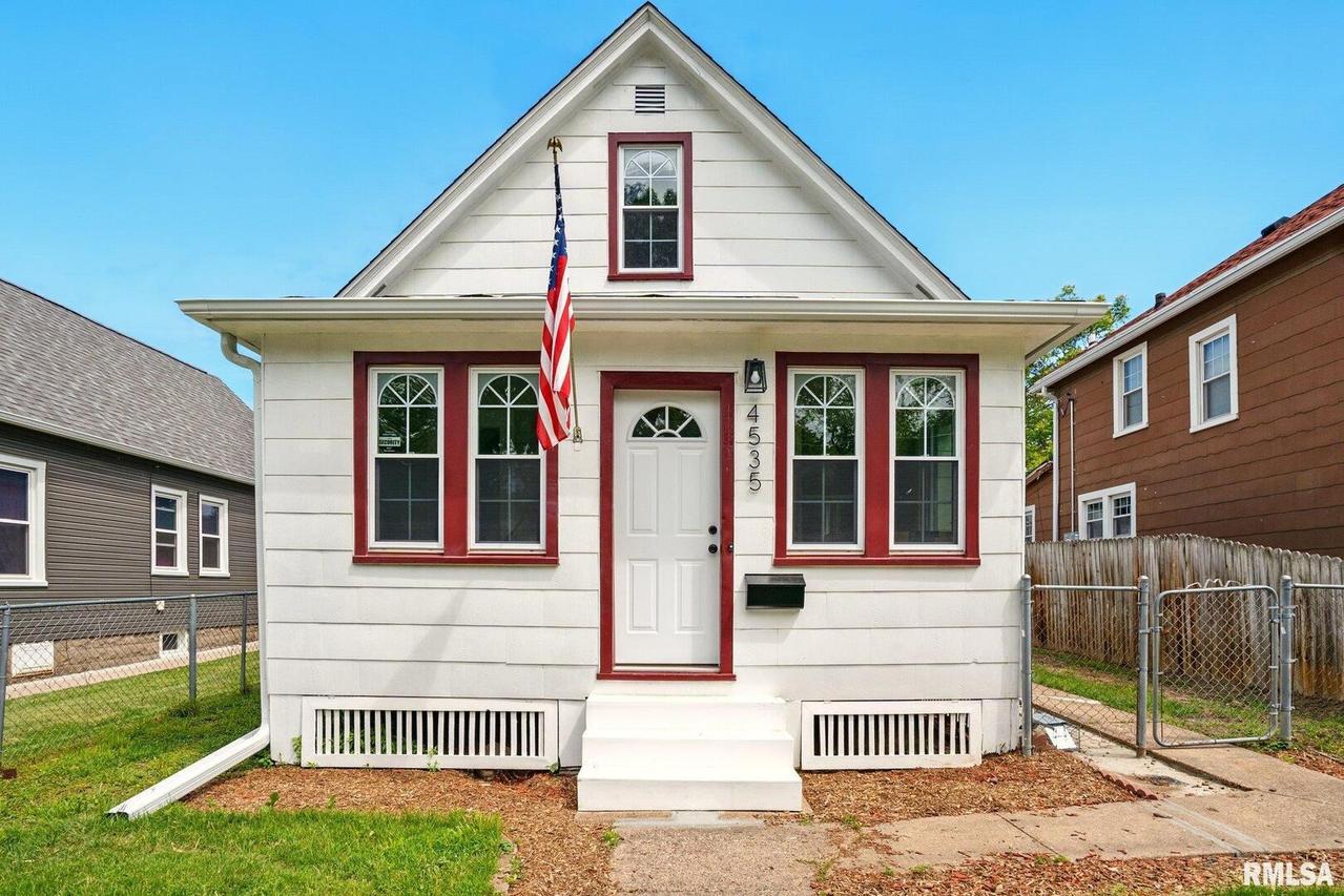 4535 15th Ave., Rock Island, IL 61201