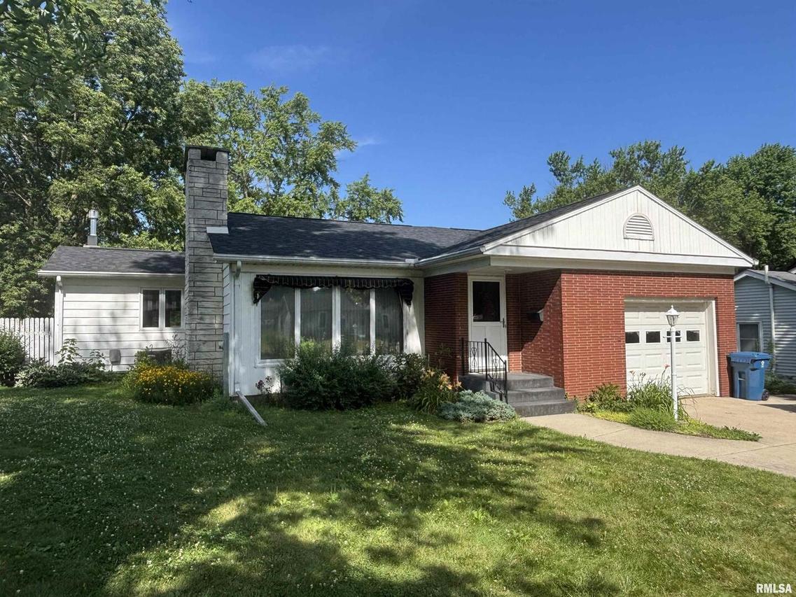 425 N Stewart St., Geneseo, IL 61254