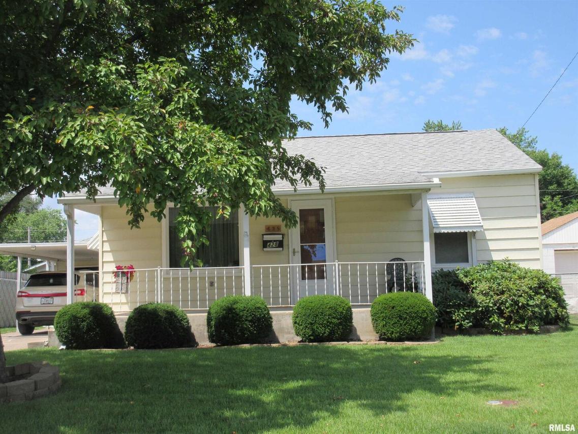 428 5th St., Milan, IL 61264