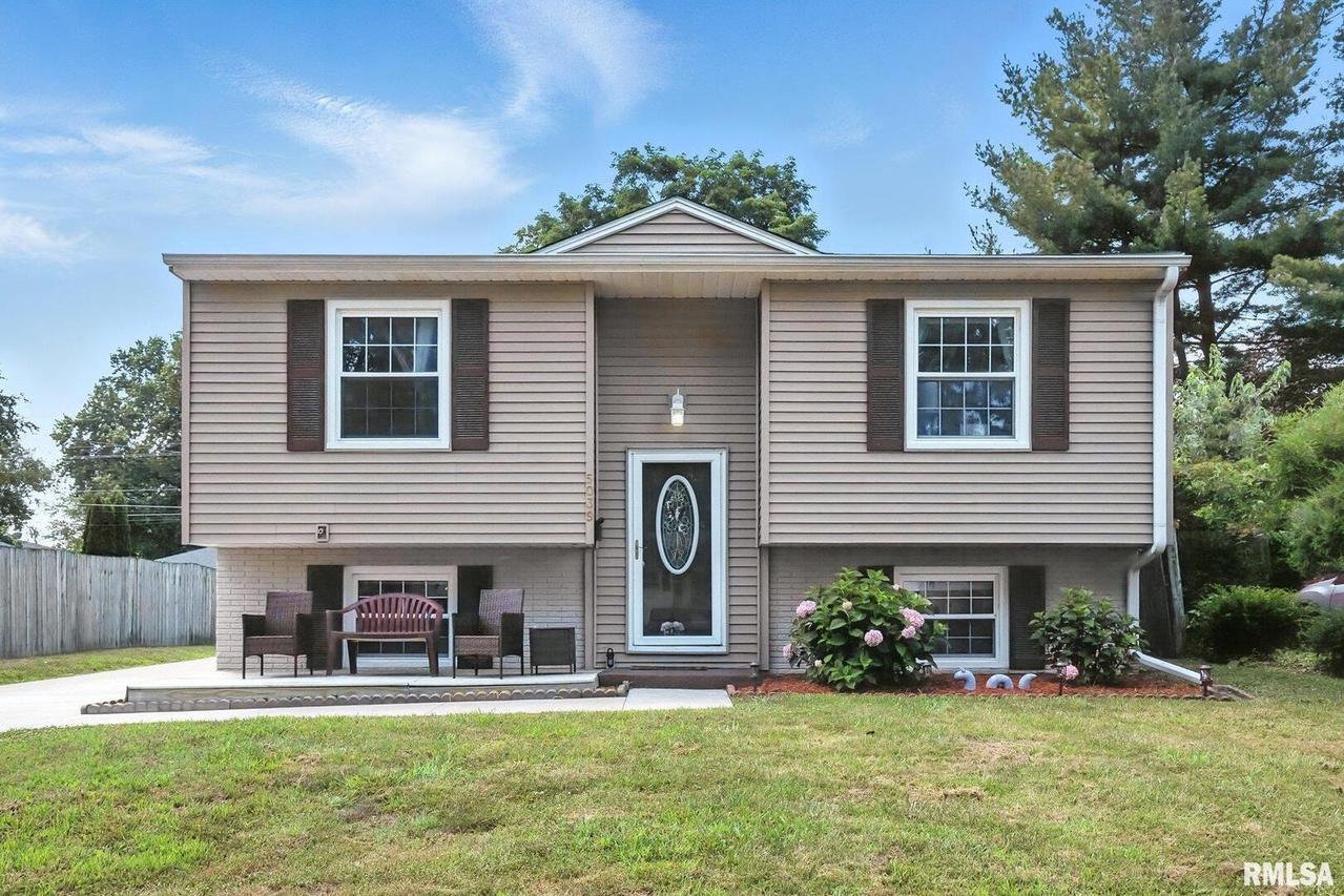 5039 48th St. #A, Moline, IL 61265