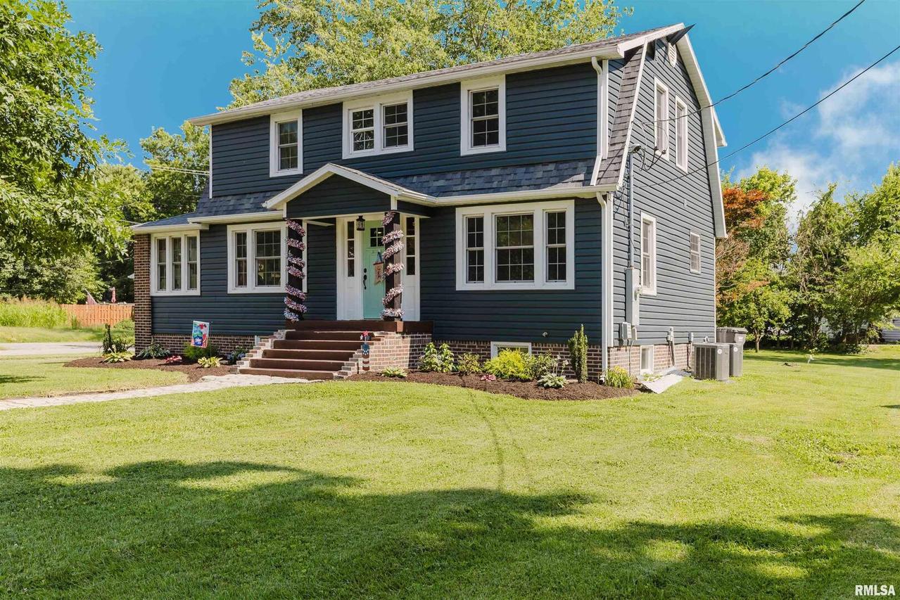 401 W Grand Ave., Carterville, IL 62918