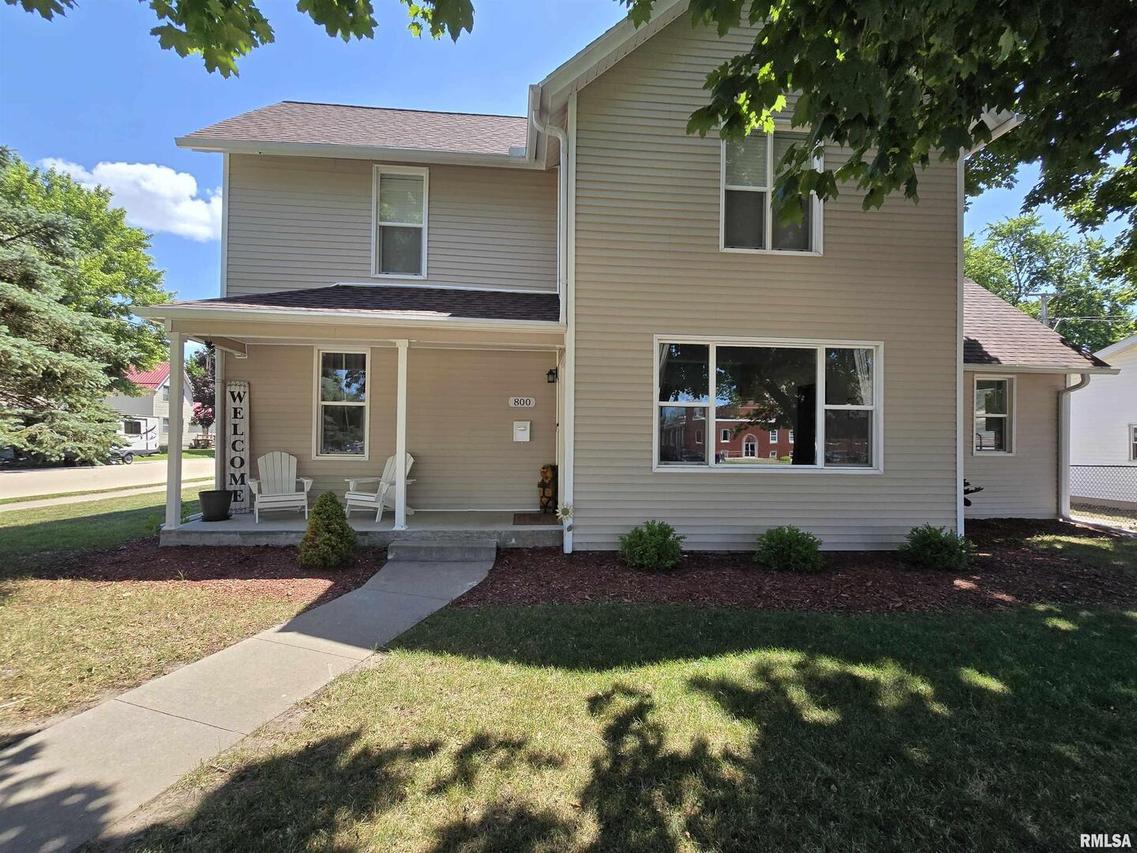 800 13th Ave., Fulton, IL 61252