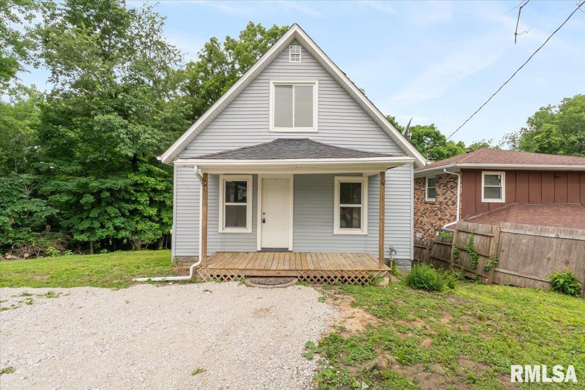 619 51st St., Moline, IL 61265