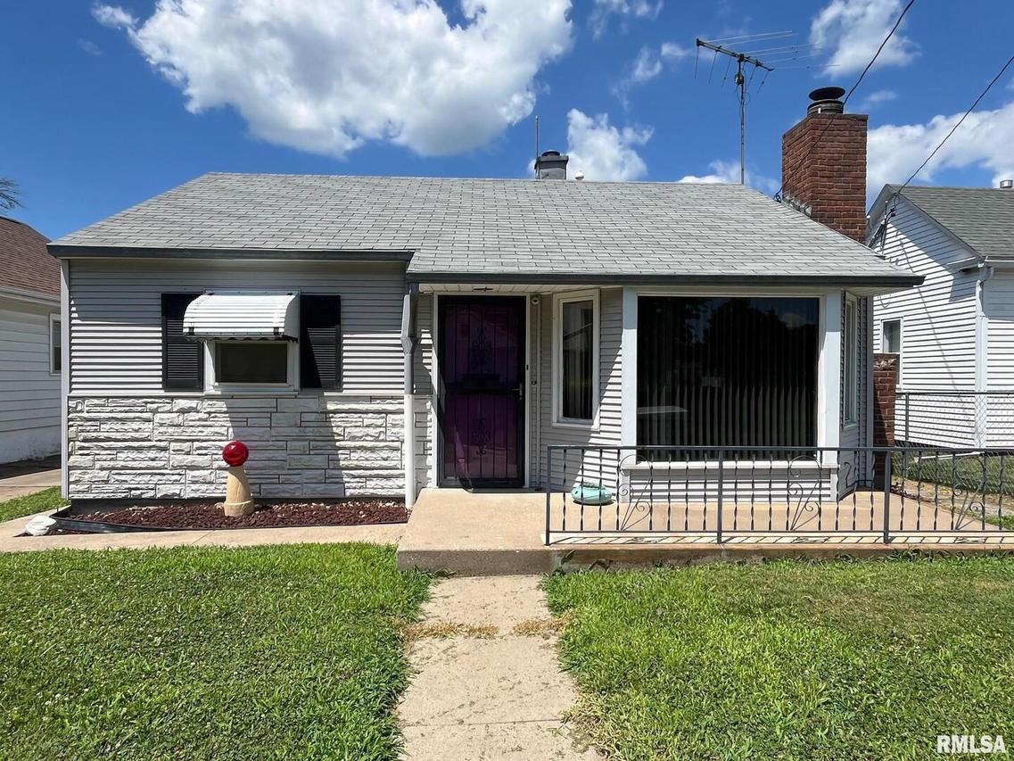 2631 Cherry St., Quincy, IL 62301