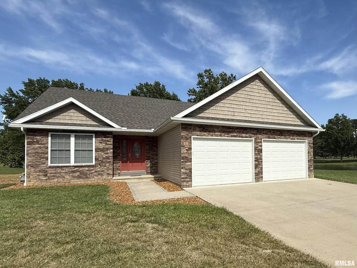 312 Mcvicker Dr., Energy, IL 62933