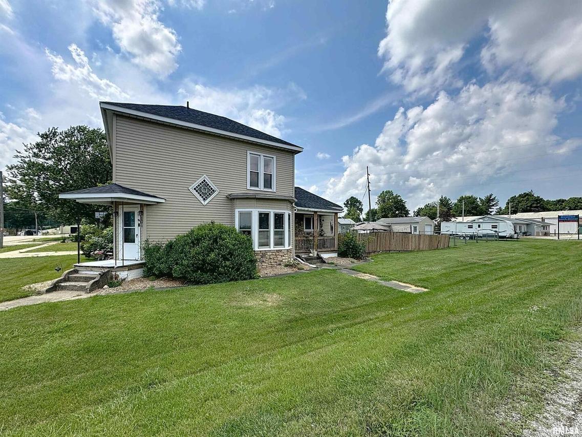 101 W F St., Alpha, IL 61413