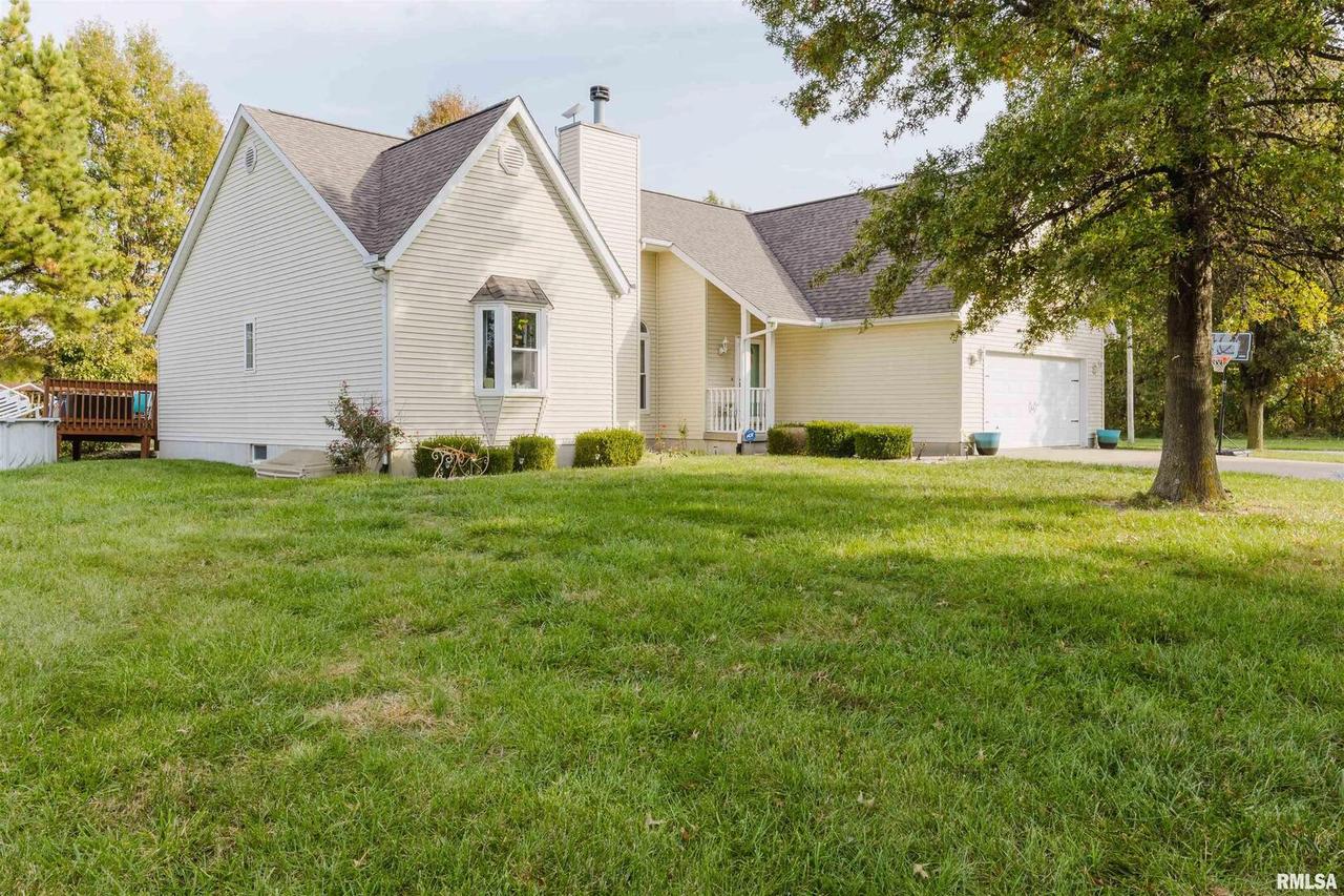 10224 Illinois Steel Rd., Johnston City, IL 62951