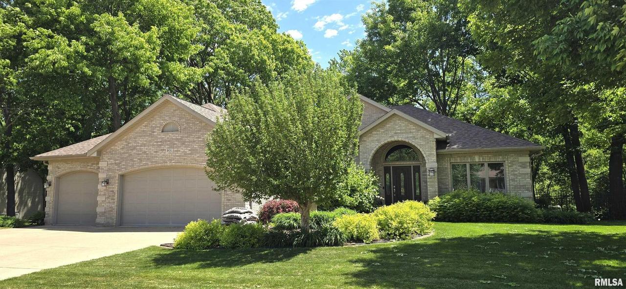 801 E 7th St., Coal Valley, IL 61244