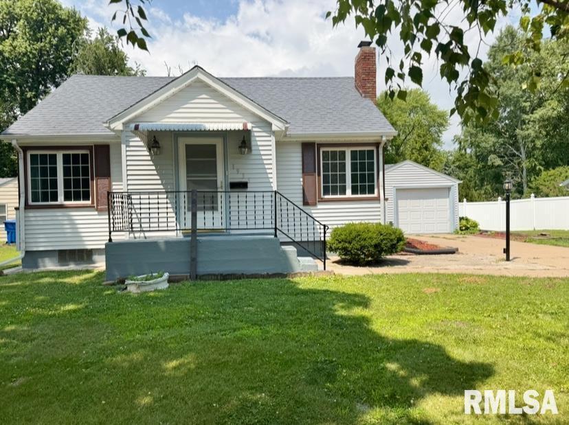 1935 42nd St., Moline, IL 61265