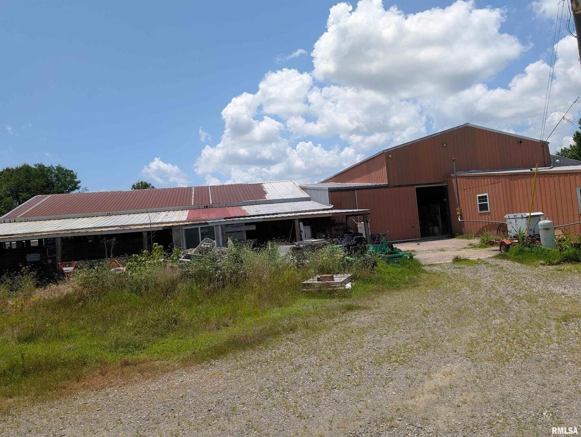 340 Dameron Ln., Vienna, IL 62995