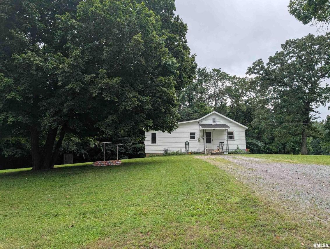 532 State Route 146, Golconda, IL 62938