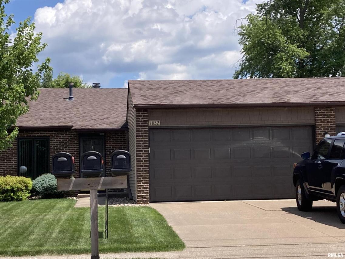 1832 53rd St., Moline, IL 61265