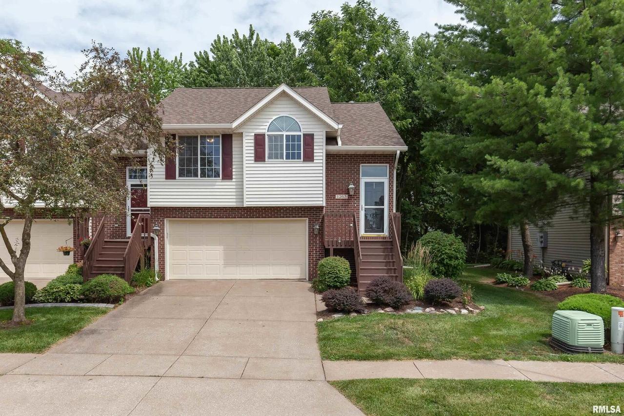 1263 33rd Avenue Cir., Silvis, IL 61282