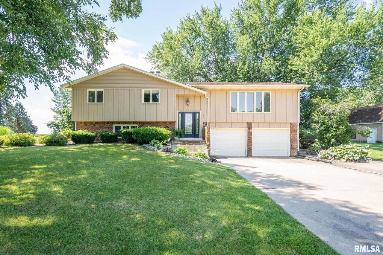 13 Mary Lane Ct., Geneseo, IL 61254