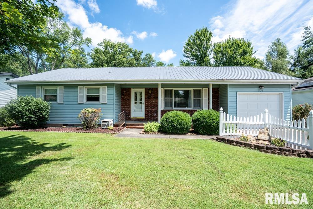 206 Patricia Ln., West Frankfort, IL