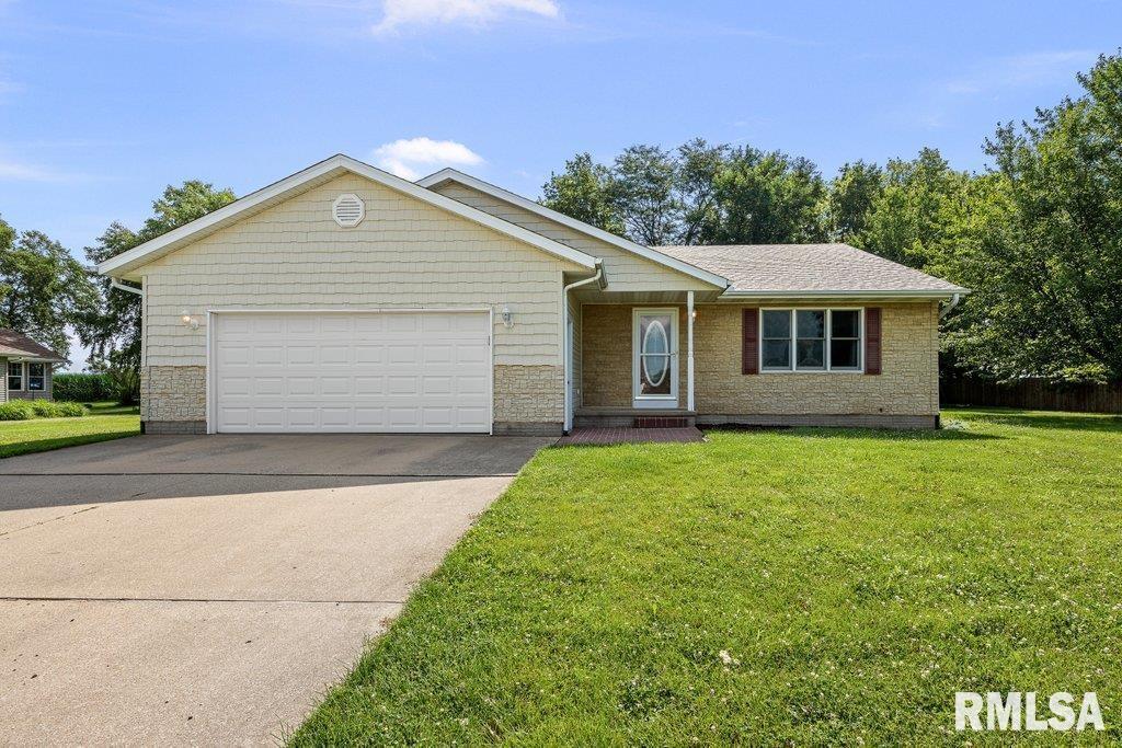 6 N Meadowbrook Dr., Geneseo, IL 61254