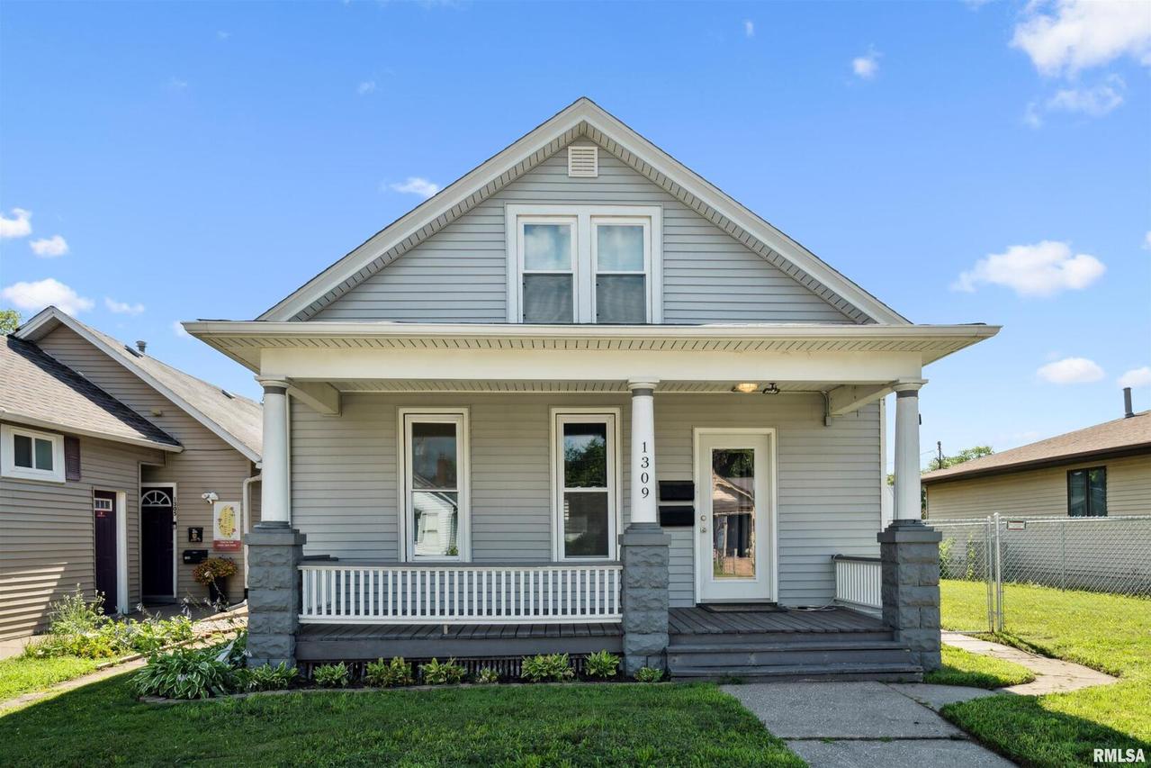 1309 30th St., Rock Island, IL 61201