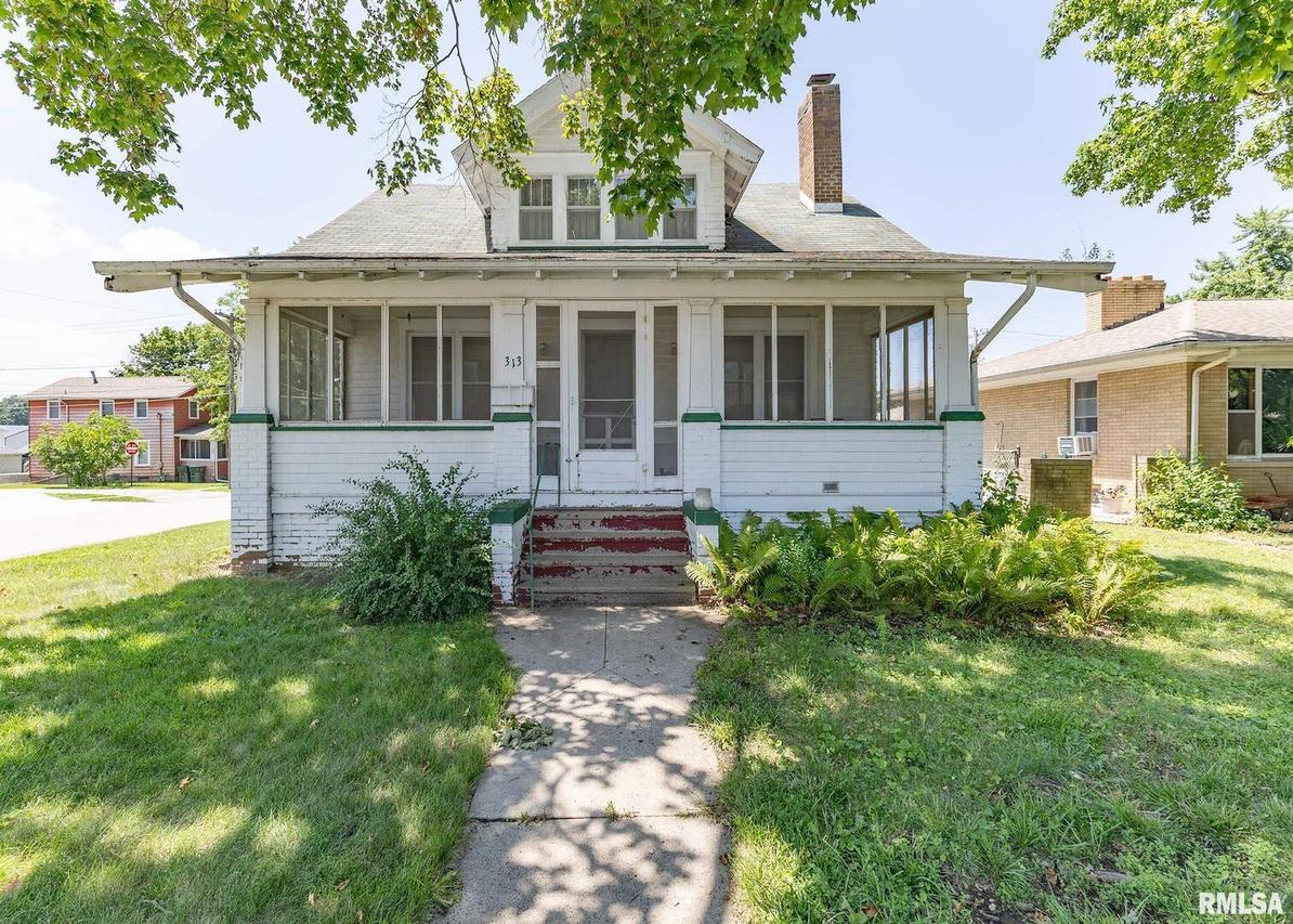 313 N State St., Geneseo, IL 61254