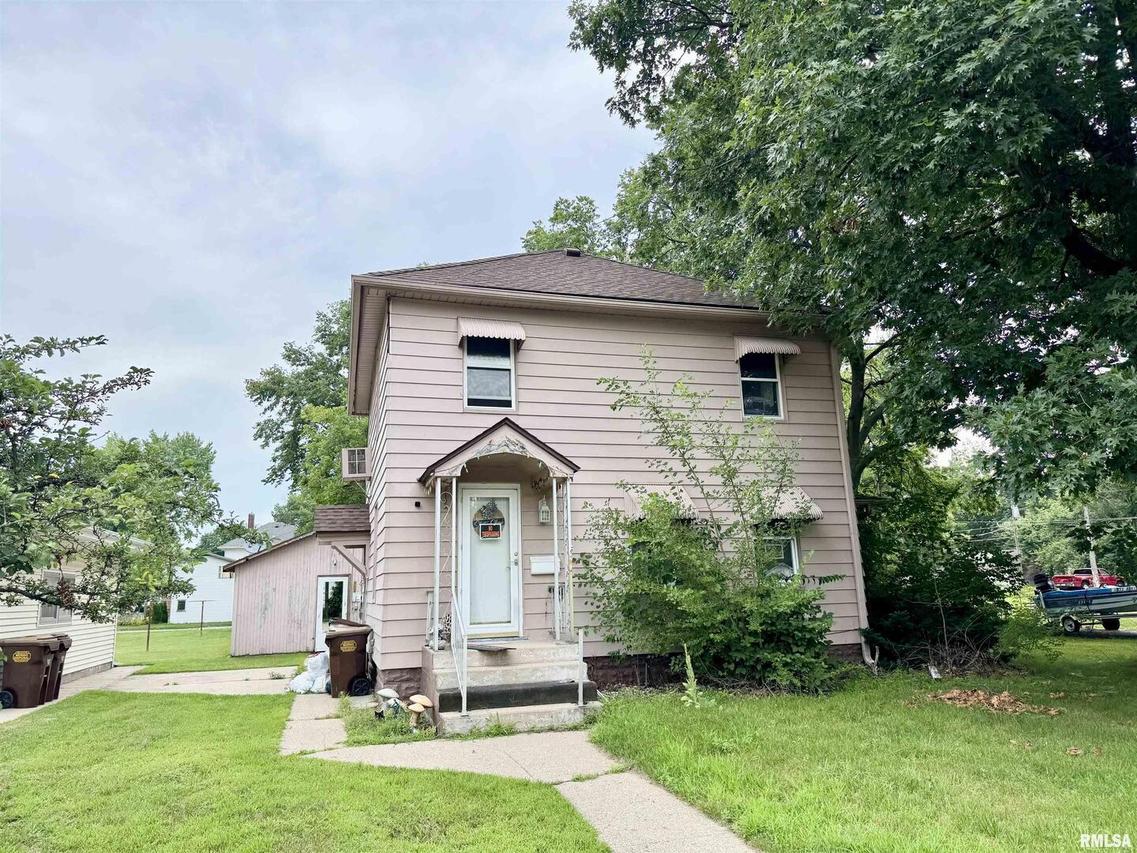 611 8th Ave., Erie, IL 61250