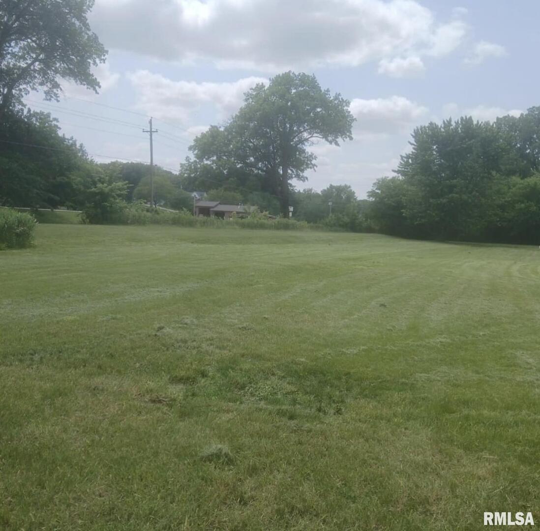 206 9th Ave., Albany, IL 61230