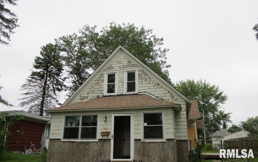 1425 24 1/2 St., Rock Island, IL 61201