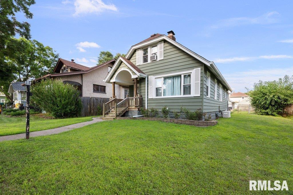 1517 35th St., Rock Island, IL 61201