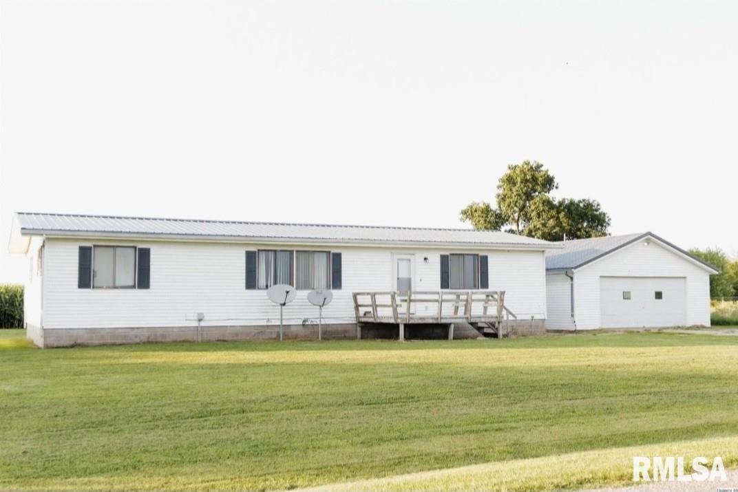 2217 N 2000th Ave., Camp Point, IL 62320