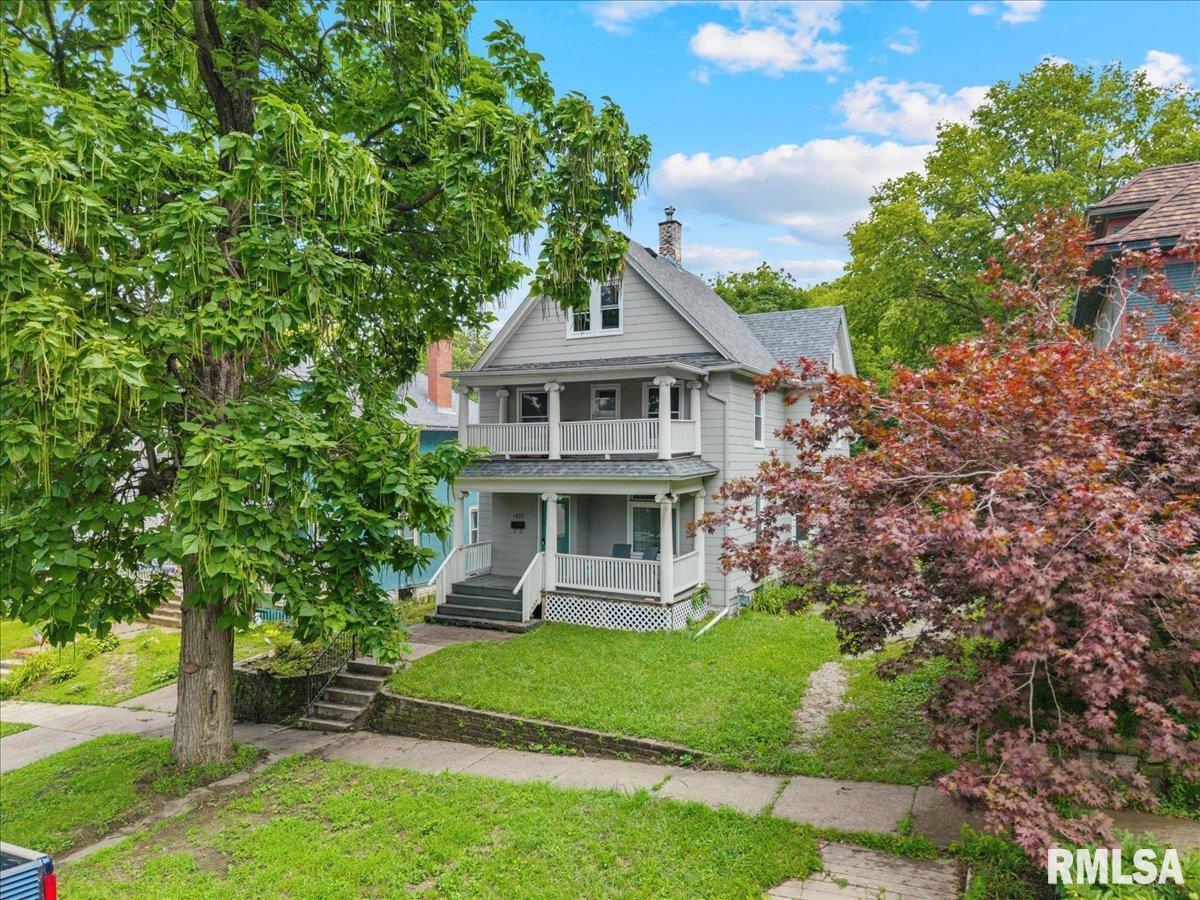 1227 21st St., Rock Island, IL 61201