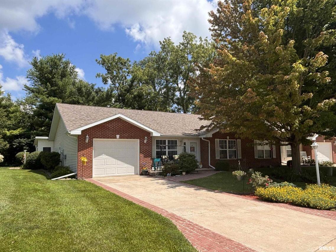 200 S Acorn St., Kewanee, IL 61443