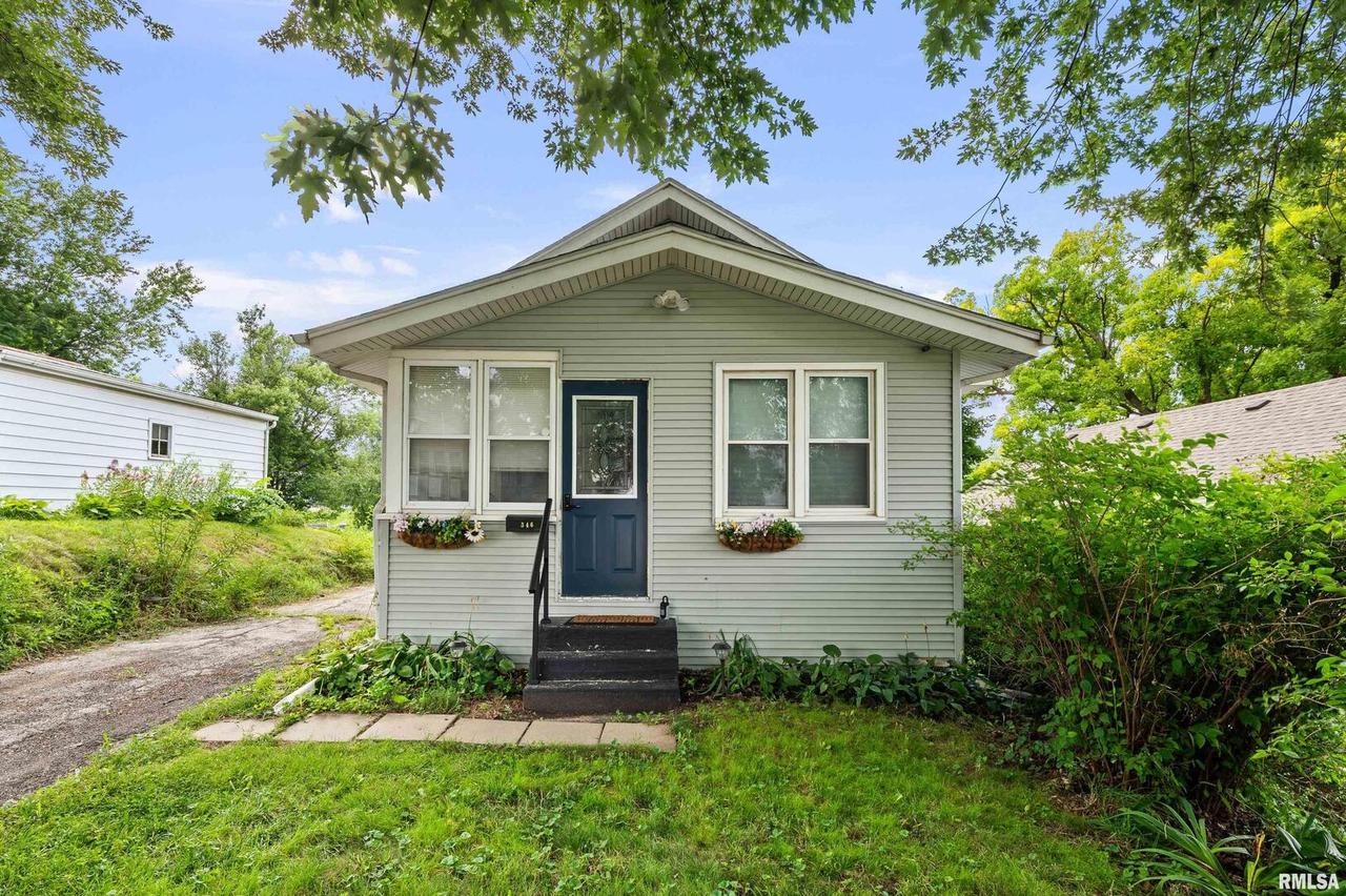 346 16th St., Silvis, IL 61282