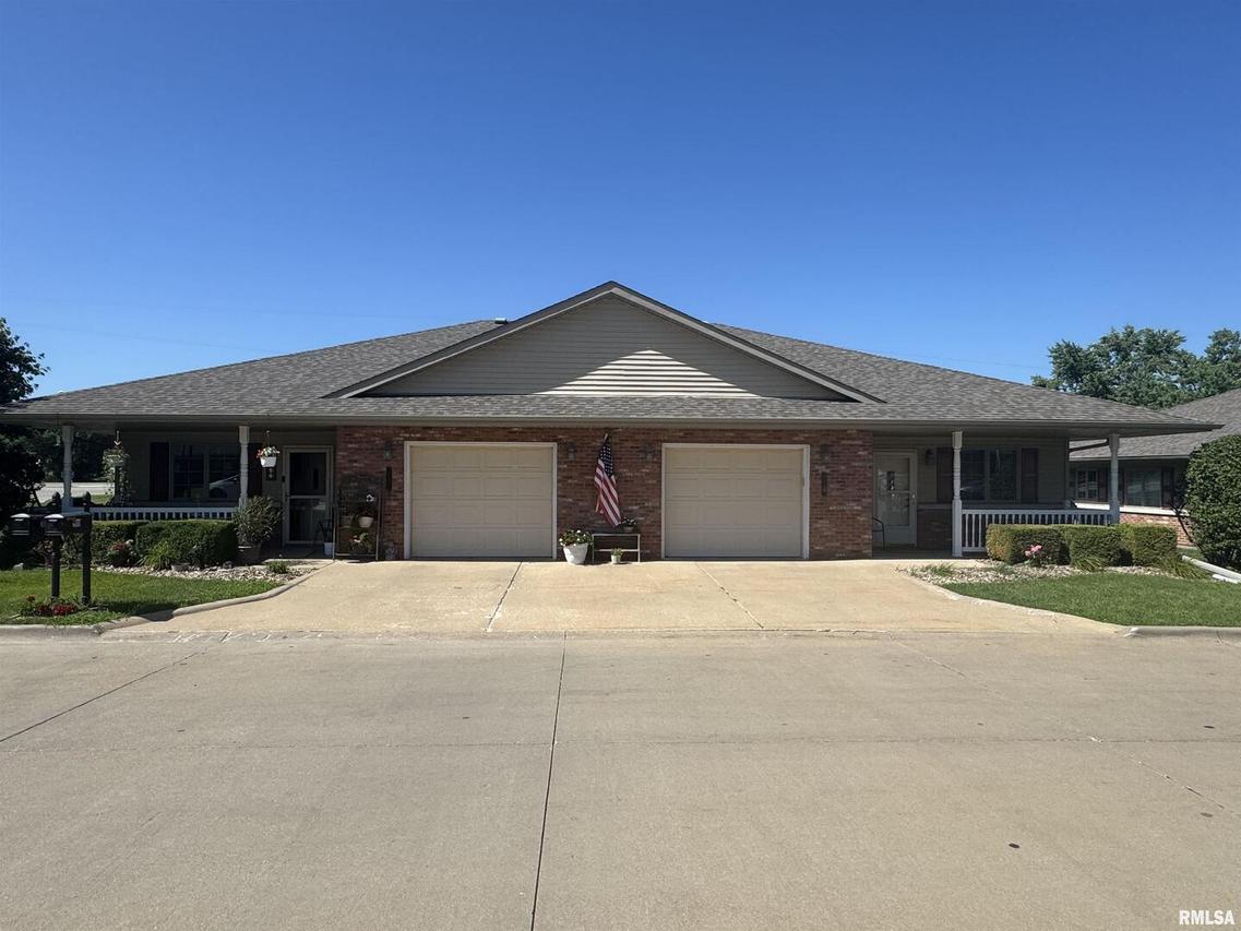 300 Courtyard Blvd., Monmouth, IL 61462