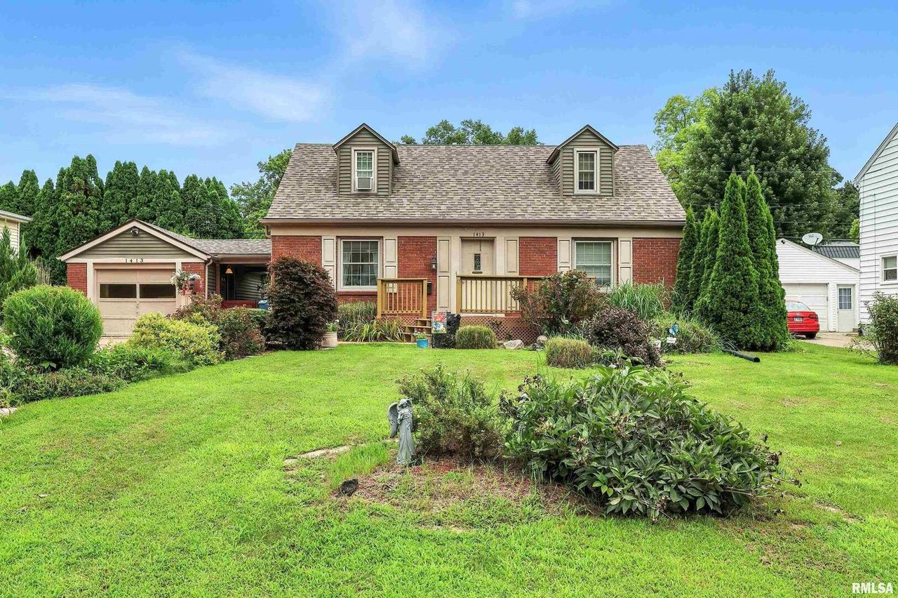 1413 35th Ave., Rock Island, IL 61201