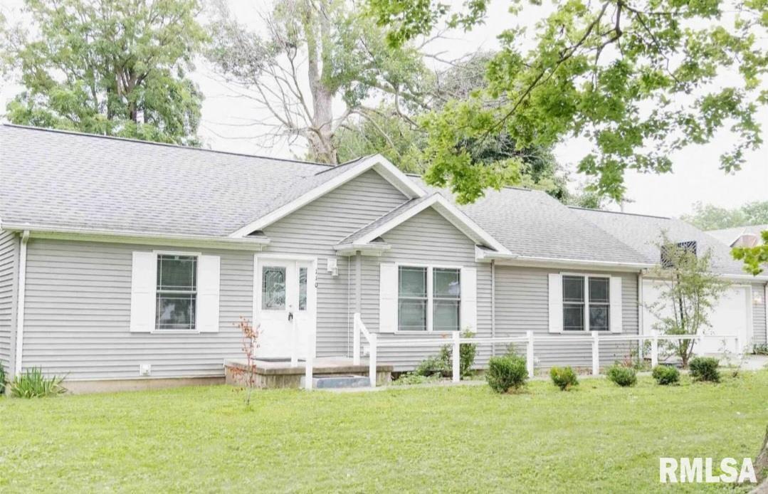 110 E Prairie St., Camp Point, IL 62320