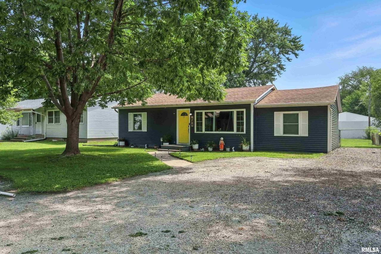 644 S 3rd St., Colona, IL