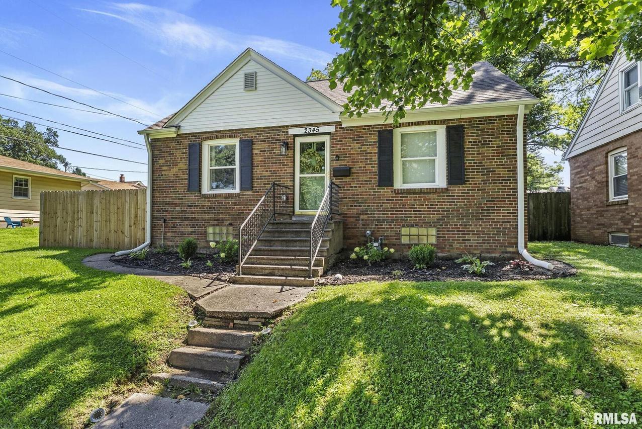 2345 26th St., Rock Island, IL 61201
