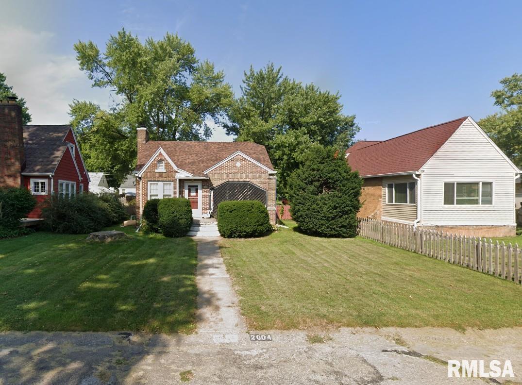 2004 37th St., Rock Island, IL 61201