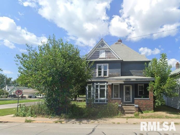 1405 7th Ave., Rock Island, IL 61201