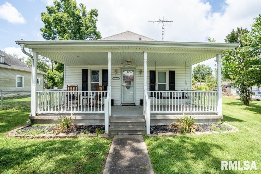 212 Broadway, Goreville, IL 62939