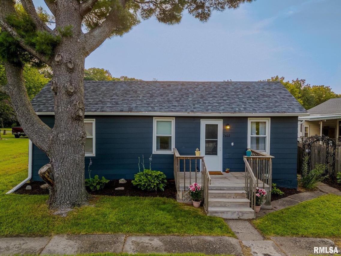 2422 1st St., Coal Valley, IL 61240