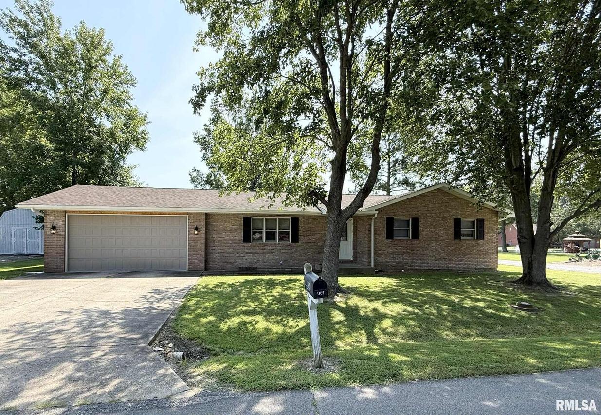 1105 Oakwood Ln., Marion, IL 62959