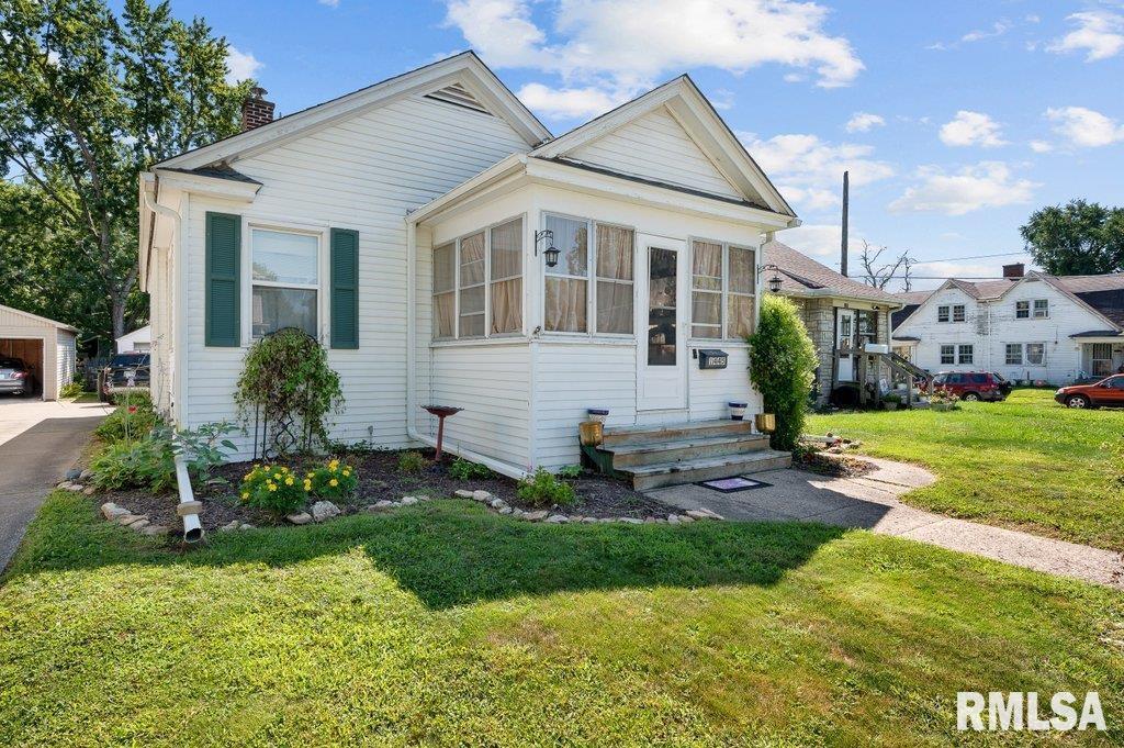 1445 41st St., Rock Island, IL 61201