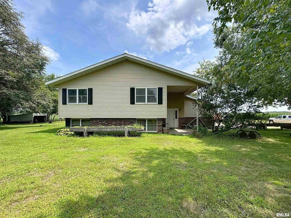 7014 Wilmot Rd., Erie, IL