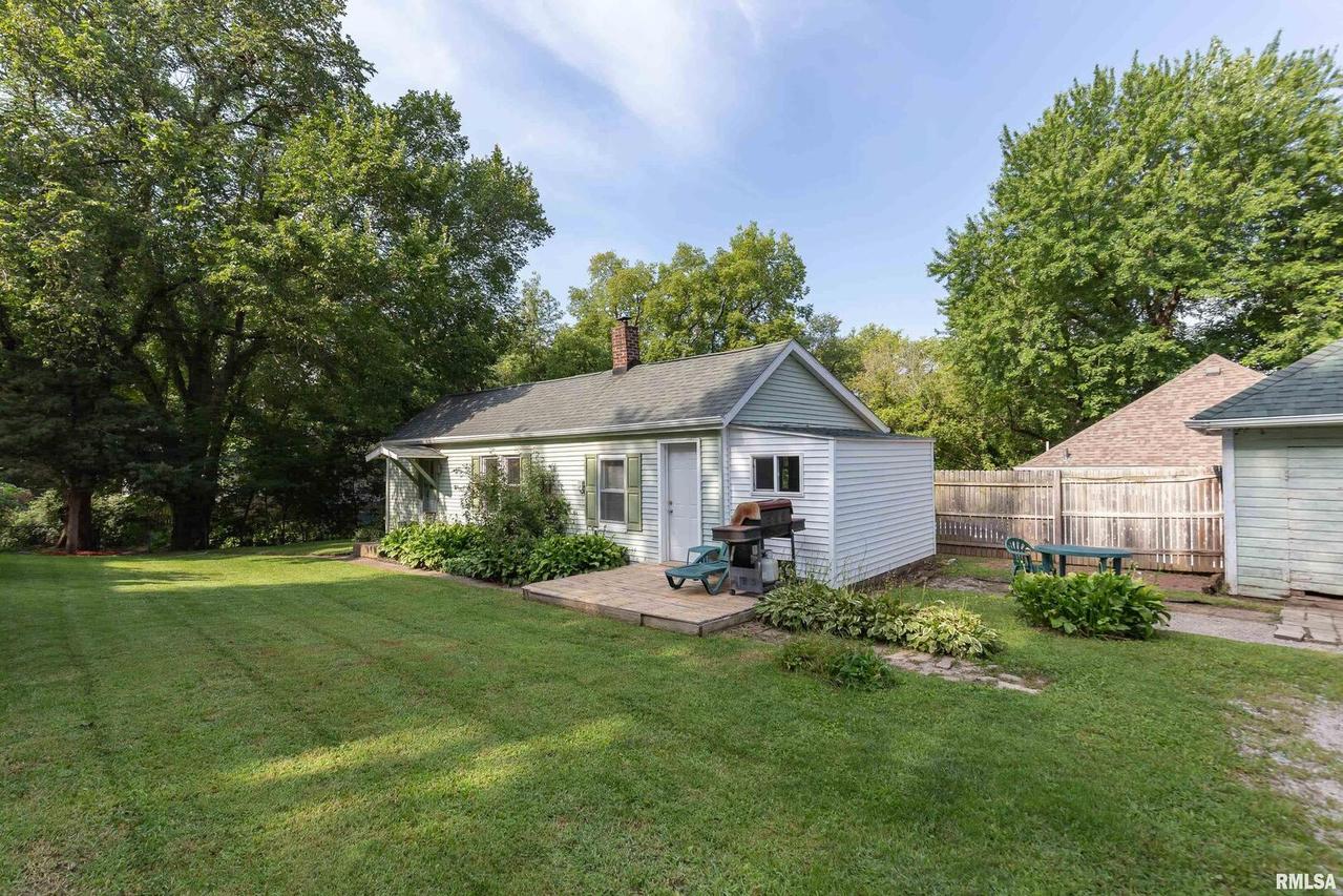 2807 9th Ave., Moline, IL