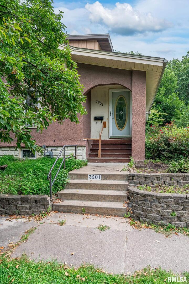 2501 20th Ave., Rock Island, IL 61201