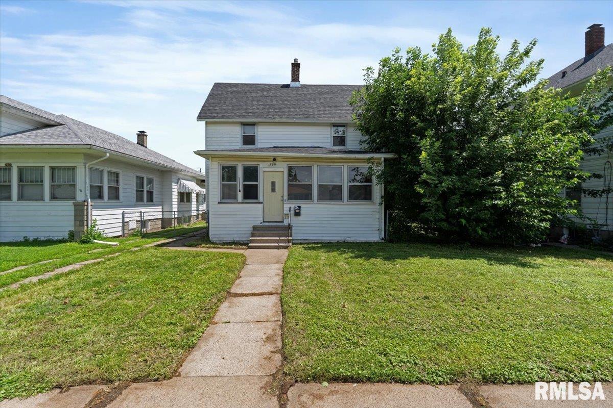 1529 32nd St., Rock Island, IL 61201