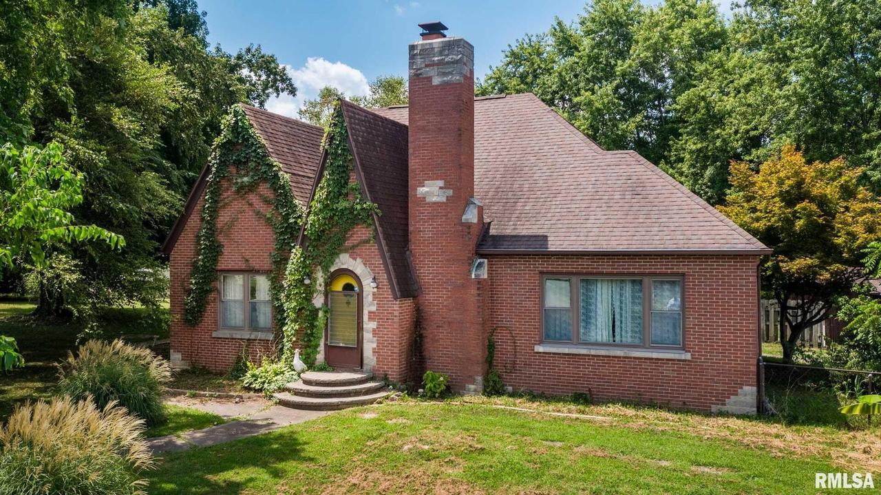 1205 N Mayor Caliper Dr., Carterville, IL 62918